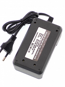 Зарядное устройство для аккумуляторов 18650 на 3 слота Орбита OT-APZ10