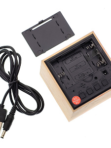 Часы электронные настольные, будильник и термометр от сети деревянные VST 869-1 Светлое дерево