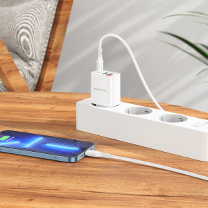 BOROFONE BA78A Белый ЗУ с USB/PD + кабель IOS Lighting - Type-C 1м (QC3.0+PD20W,3000mA)