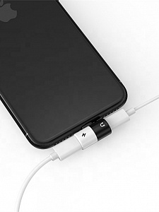 EZRA AD02 переходник (штекер Lightning - 2 гнезда Lightning)