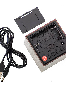 Часы электронные настольные, будильник и термометр от сети деревянные VST 869-1 Коричневые