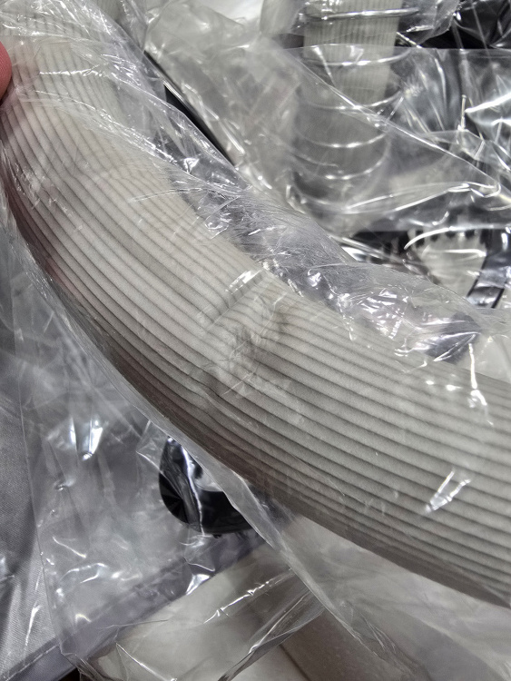 TITAVIN TI-STM002 Отпариватель напольный для одежды — уценка (погнут шланг)